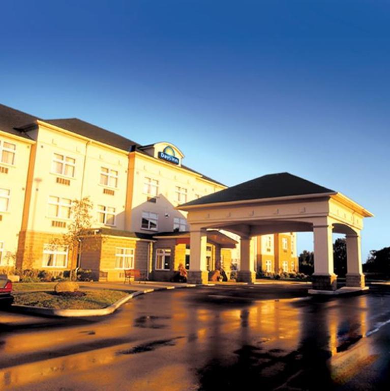 Days Inn By Wyndham Орилия Екстериор снимка